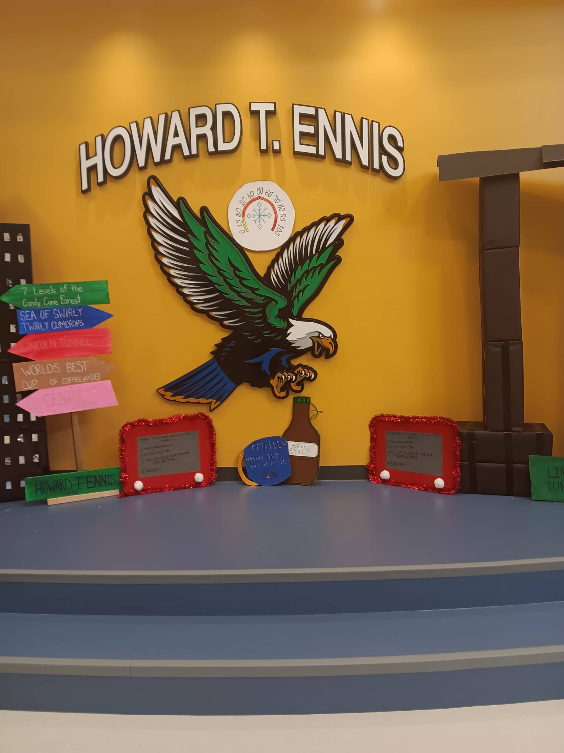 Local Vendors, Community Gather at Howard T. Ennis for Holiday Craft Fair to Support Special Needs Students - Vimarsana News
