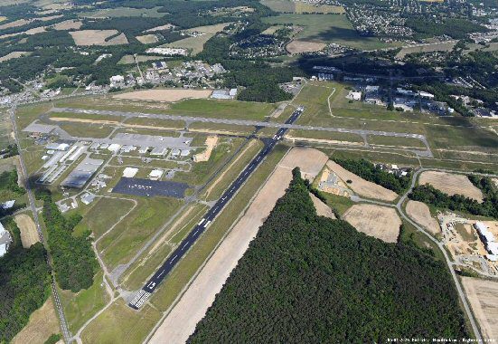Construction in Airfield Modernization Program at Easton Airport Continues;  Runway Closures Begin Monday
