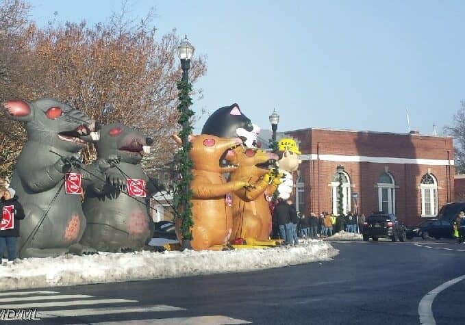 Right to Work Protest outside Sussex County Council Chambers/Image © WGMD/ML