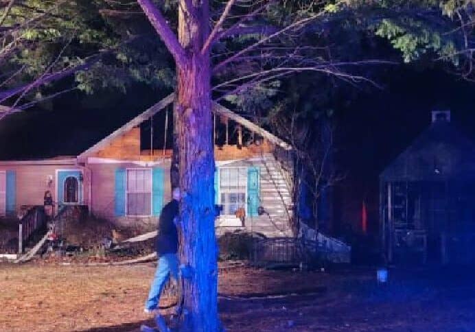 02-24-22-MardelaChickenCoopFire