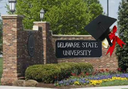 2025 DSU-EntranceGate-Gradcap