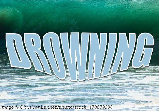 Ocean Wave Wall Ocean wave wall standing upright crashing onto shallow sandbars
Image © ChrisVanLennep/shutterstock_170679506