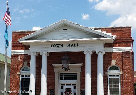 2025 GeorgetownTownHall-Old