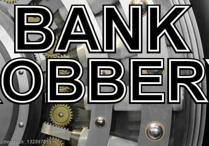 Open Bank Vault © kyrien/shutterstock_132997859