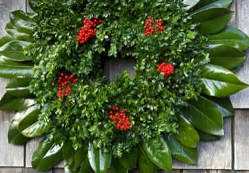 Christmas_Magnolia_wreath_2-2