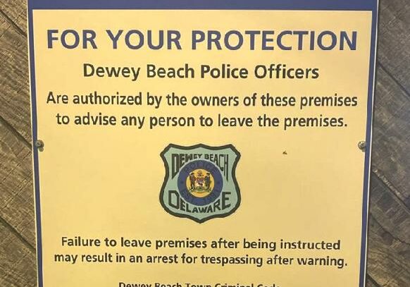 Dewey Beach's new no loitering signs