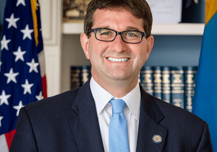 DE Gov Matt Meyer-formal - 2024