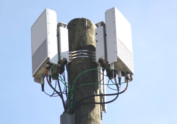 A Verizon beachfront 5G antenna on Rodney Ave in Dewey Beach. Image courtesy WGMD/Alan Henney.