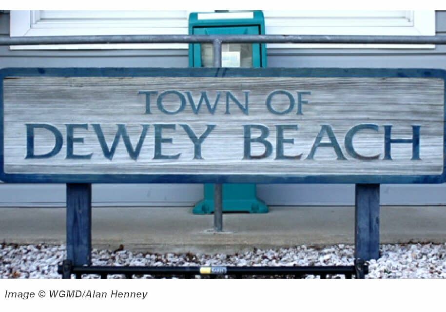 Dewey Beach sign Image © WGMD/Alan Henney