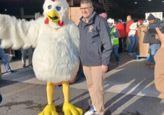 Easter for Thousands -Governor Meyer-1