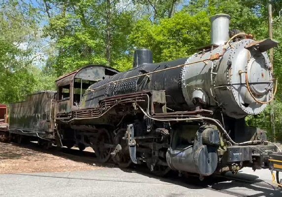 Engine 60 headed to Wilmington to be refurbished / Image courtesy LJRBA