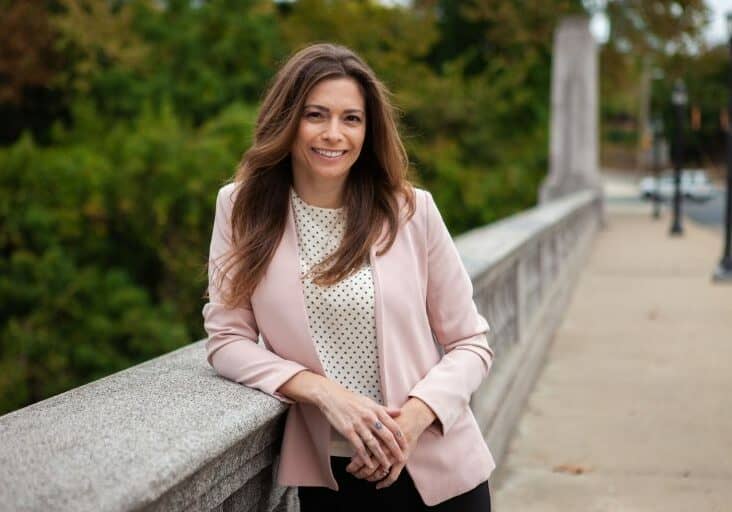 Jessica-Scarane-768x512