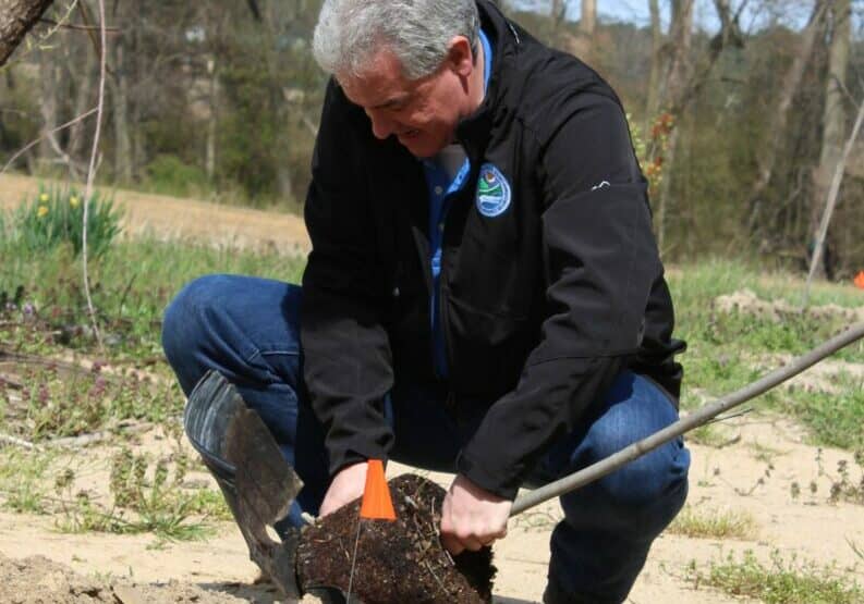 Killens-Pond-Planting-1691x2048