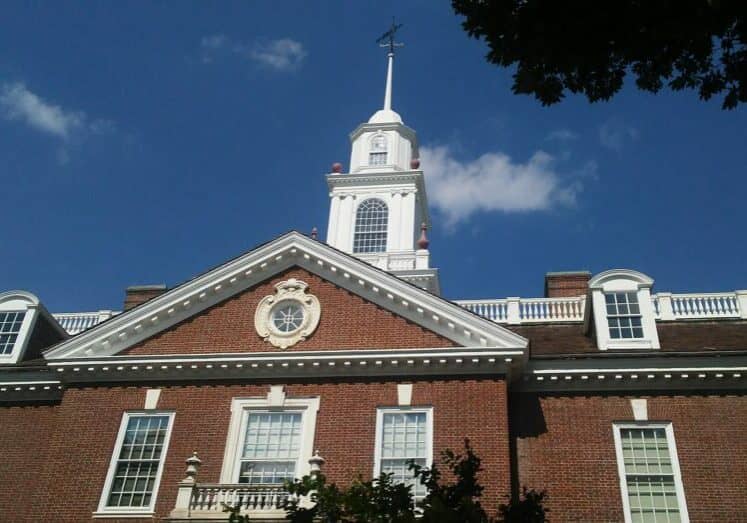 Legislative Hall closeup (1)
