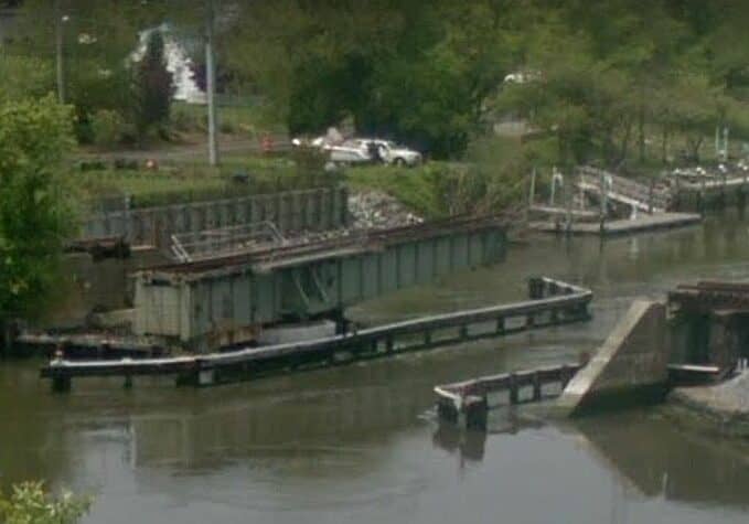 Lewes-RRSwingBridge 2