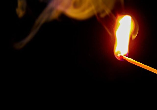 fire-arson1533113_640