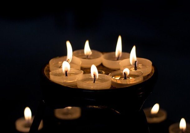 prayer-candles-3792720_640